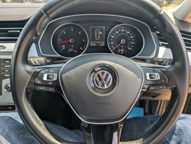 Volkswagen Passat Estate 2.0 Tdi Bluemotion Tech Se Business Dsg Eur Silver #19