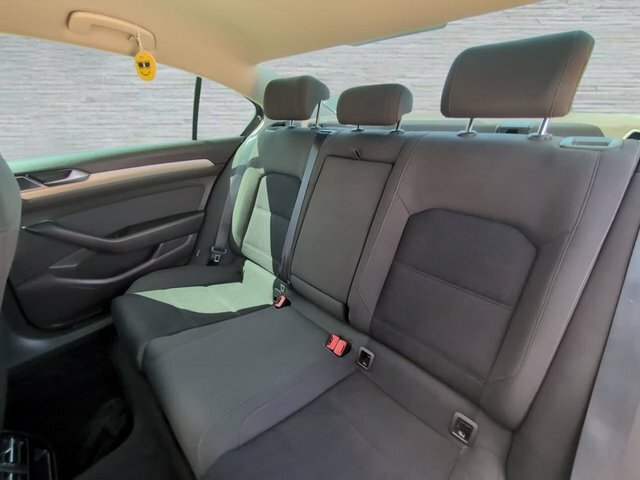 Volkswagen Passat Estate 2.0 Tdi Bluemotion Tech Se Business Dsg Eur Silver #17