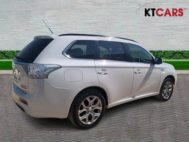 Mitsubishi Outlander 12Kwh Gx4h Suv White #4