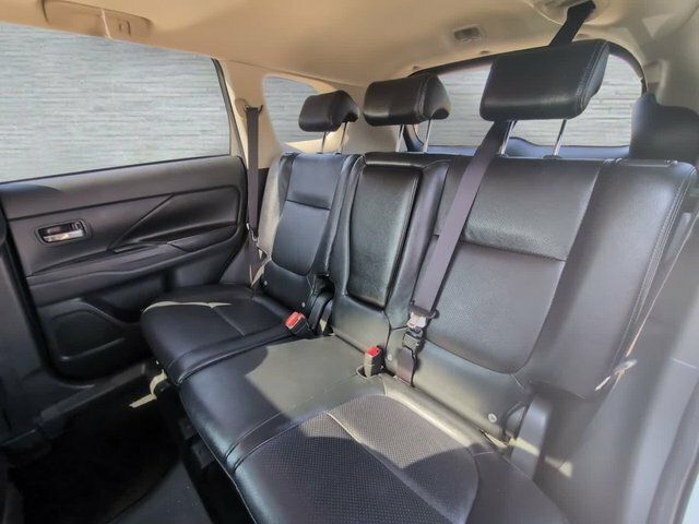 Mitsubishi Outlander 2.0H 12Kwh Gx4h Suv Plug-in Hybrid Cvt Black #34