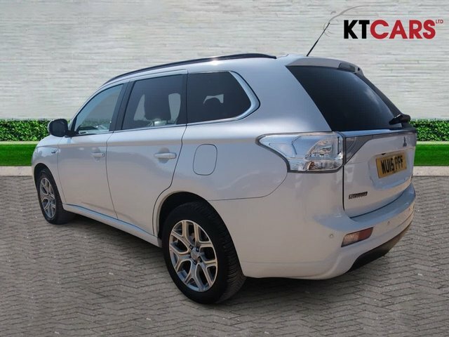Mitsubishi Outlander 12Kwh Gx4h Suv White #3