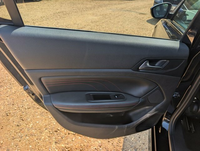 Peugeot 308 Hatchback Red #38