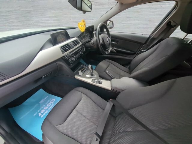 BMW 3 Series 320I Se Saloon White #3