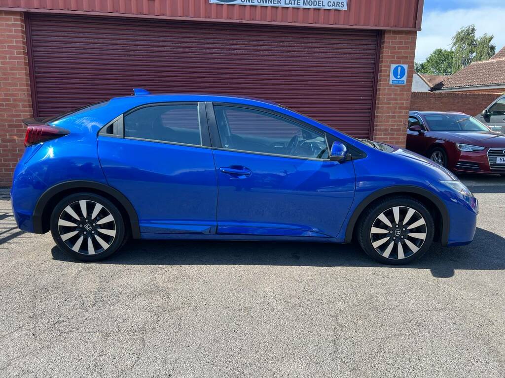 Honda Civic 1.8 I-vtec Sport Navi 140 Bhp White #7