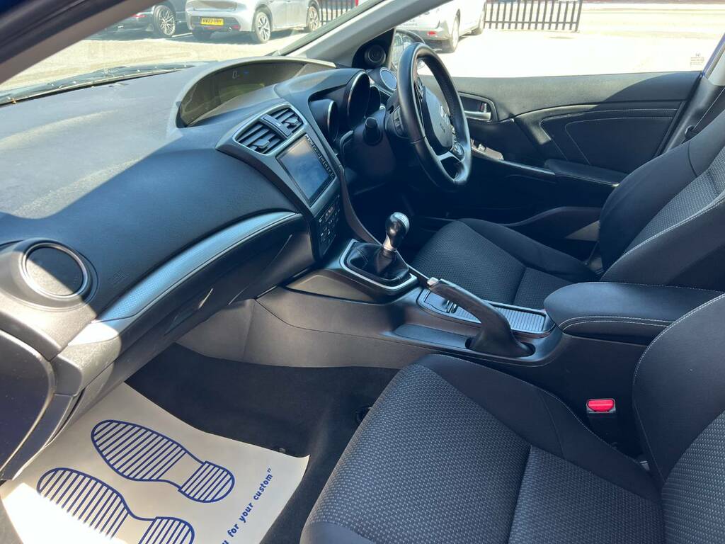 Honda Civic 1.8 I-vtec Sport Navi 140 Bhp White #9