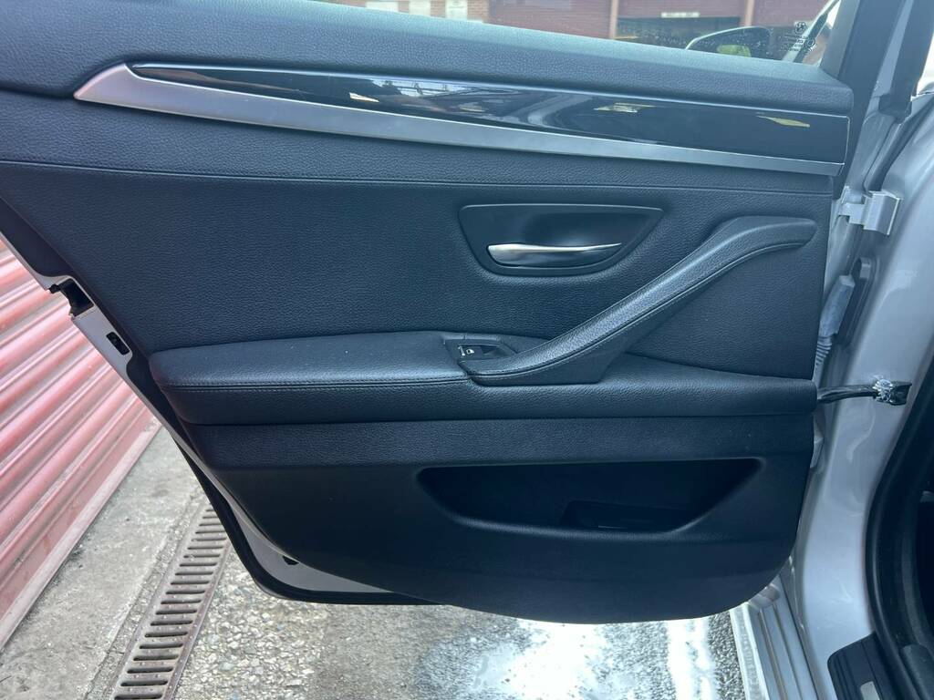 BMW 5 Series 3.0 535D M Sport Touring Euro 6 S Black #11