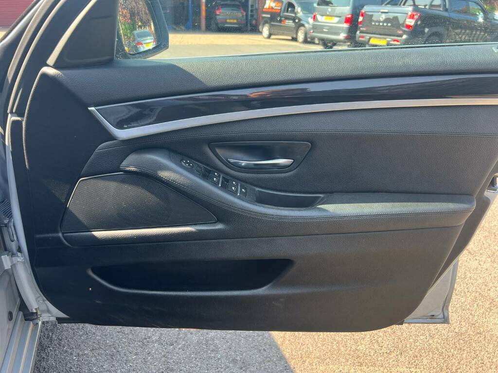 BMW 5 Series 3.0 535D M Sport Touring Euro 6 S Black #18