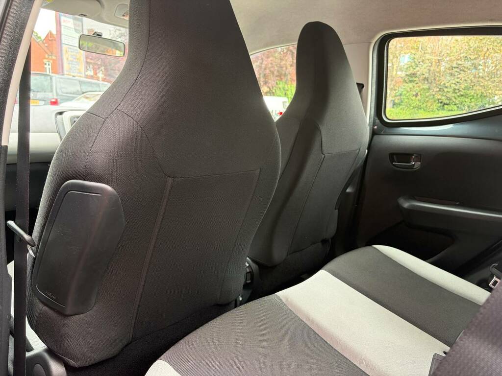 Toyota Aygo Hatchback Blue #23