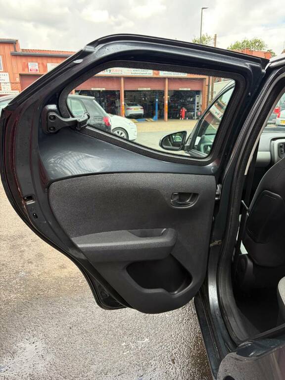 Toyota Aygo Hatchback Blue #28