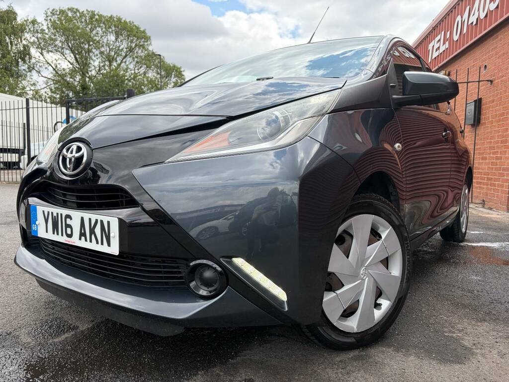 Toyota Aygo 1.0 Vvt-i X-play Grey #3