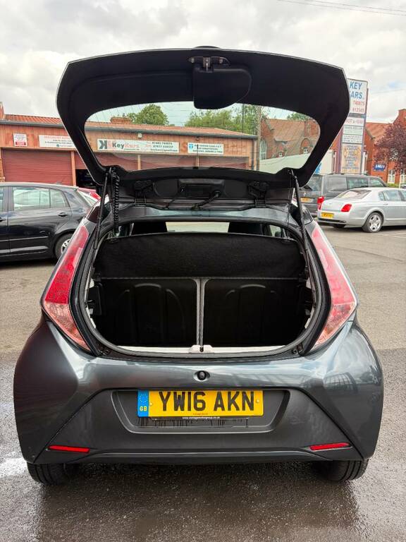 Toyota Aygo Hatchback Blue #7