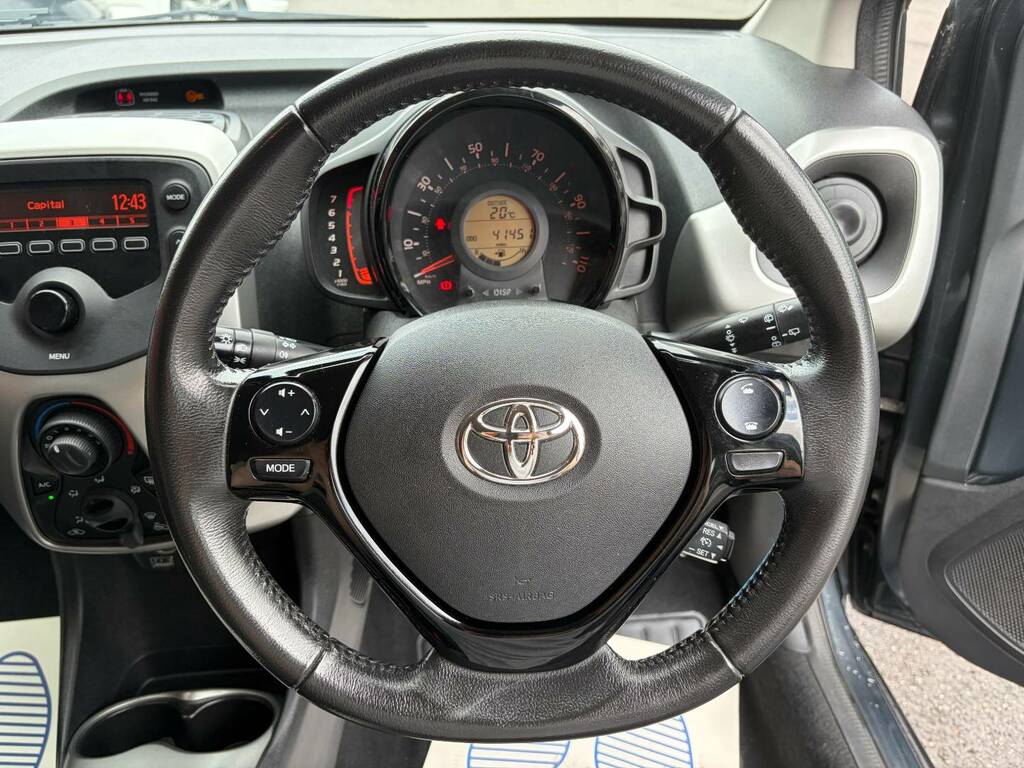 Toyota Aygo Hatchback Blue #11