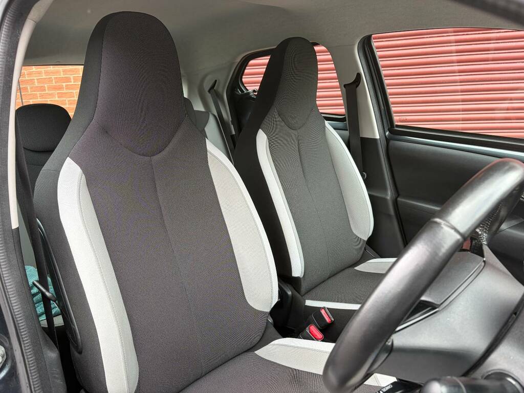 Toyota Aygo Hatchback Blue #18