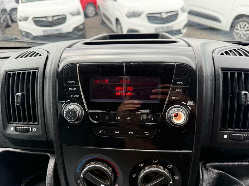Fiat Ducato 2.3L 35 Maxi Pv Multijet II 0D 160 Bhp White #19