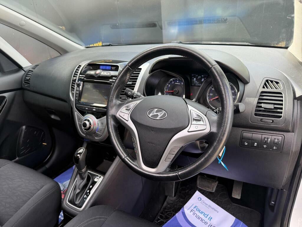 Hyundai Ix20 1.6 Se Hatchback Euro 6 125 Ps Red #14