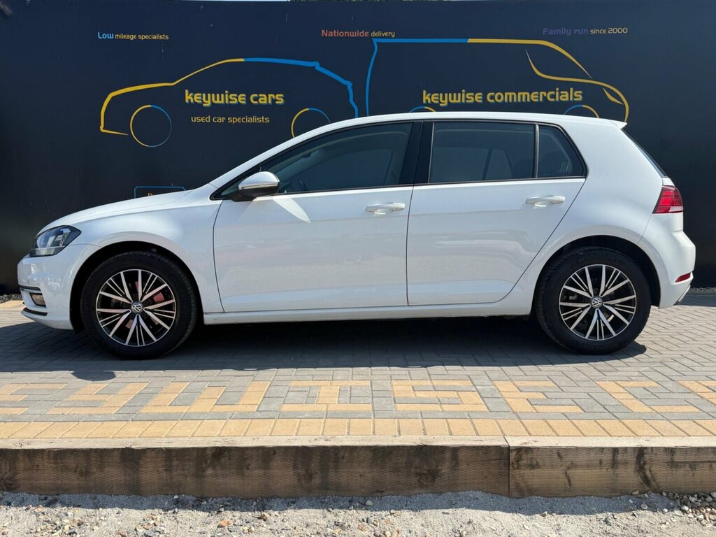 Volkswagen Golf 1.6 Tdi Se Euro 6 Ss White #2