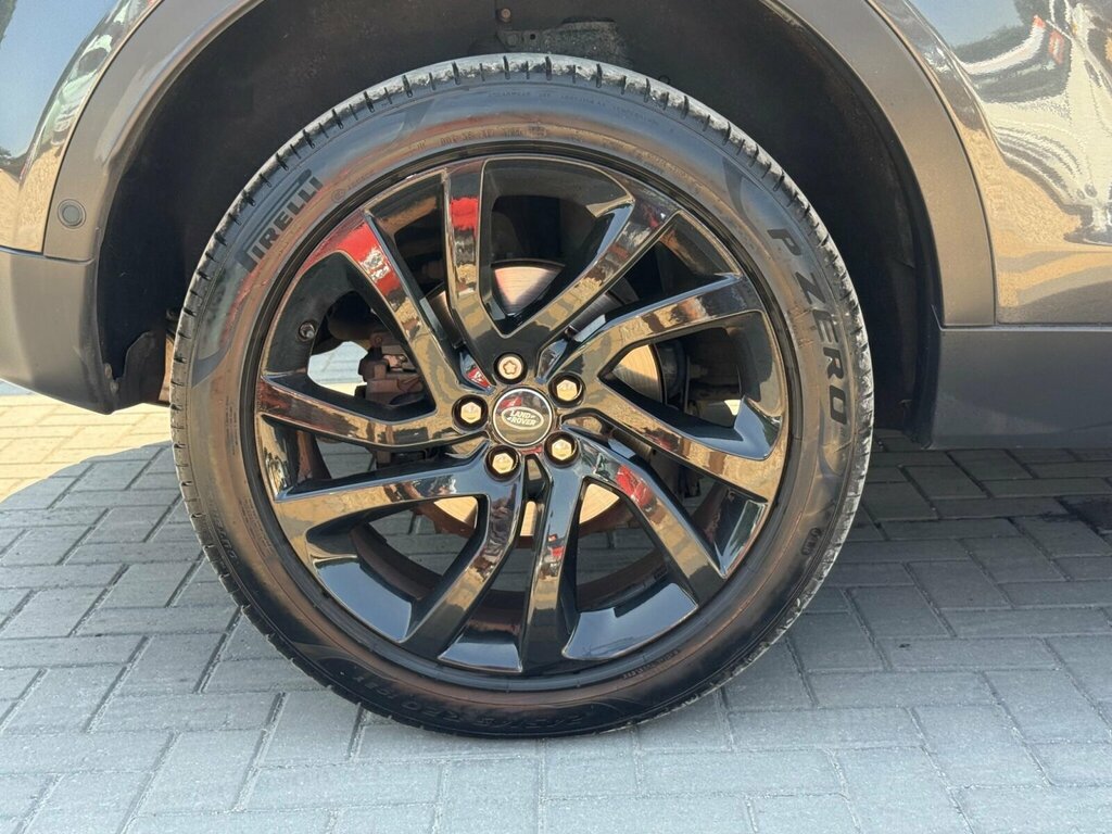 Land Rover Discovery Sport 2.0 Ed4 Hse 150 Bhp Panoramic Glass Roof, Rever Black #9