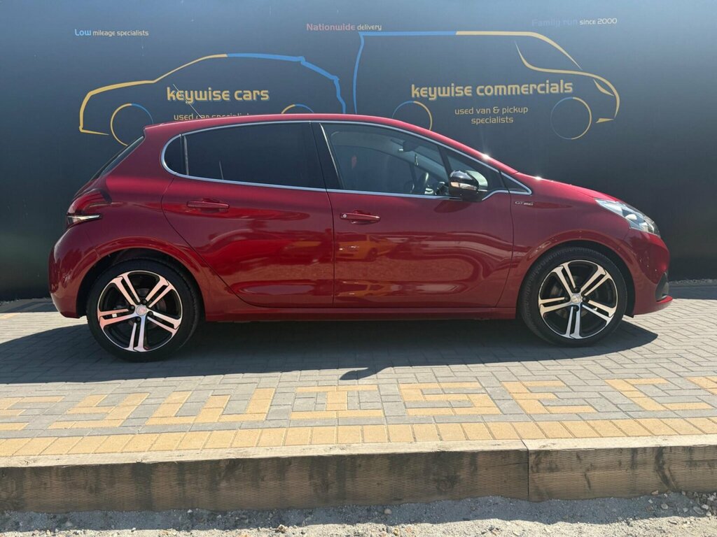 Peugeot 208 1.2 Puretech Gpf Gt Line Euro 6 Ss KV19EYD Red #6