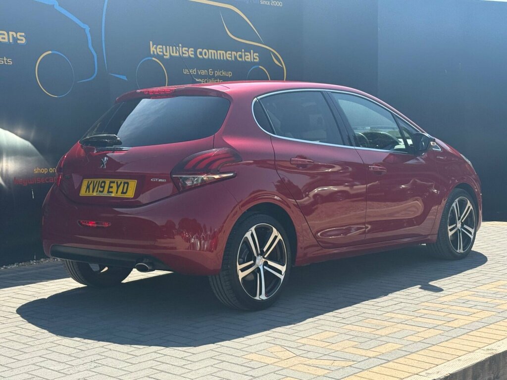 Peugeot 208 1.2 Puretech Gpf Gt Line Euro 6 Ss KV19EYD Red #5