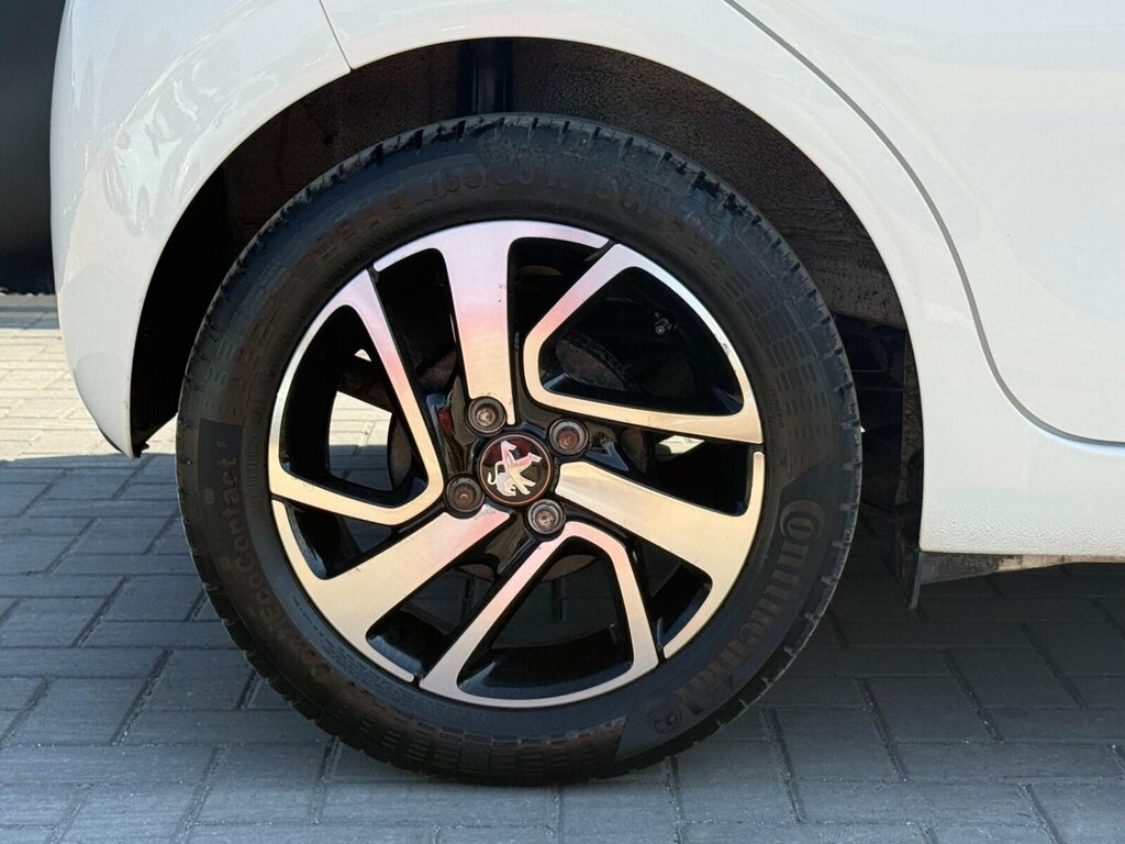 Peugeot 108 Active Automatic Red #10