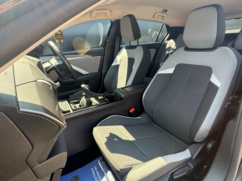 Vauxhall Astra Hatchback Grey #15