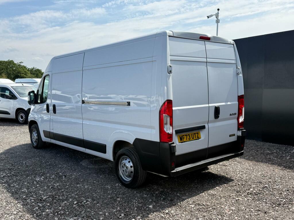 Peugeot Boxer 2.2 Bluehdi 335 Professional Premium L3 H2 Euro White #4