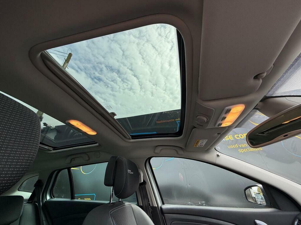 Renault Megane Dynamique Tomtom Energy Dci Ss White #21