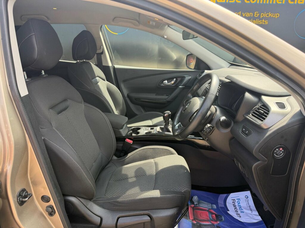Renault Kadjar 1.2 Dynamique S Nav Tce 130 Bhp Red #19