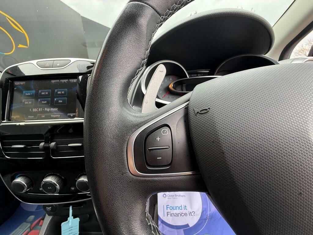 Renault Clio 0.9 Dynamique S Nav Tce 89 Bhp Red #26