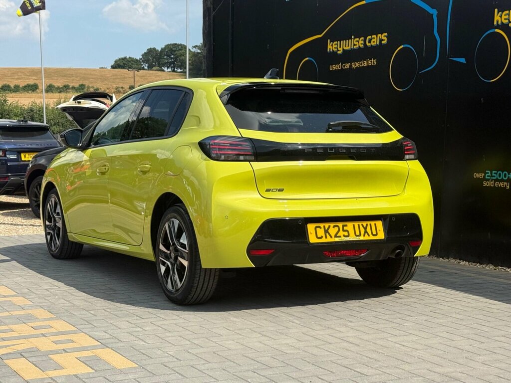 Peugeot 208 1.2 Puretech Allure Euro 6 Ss Yellow #3