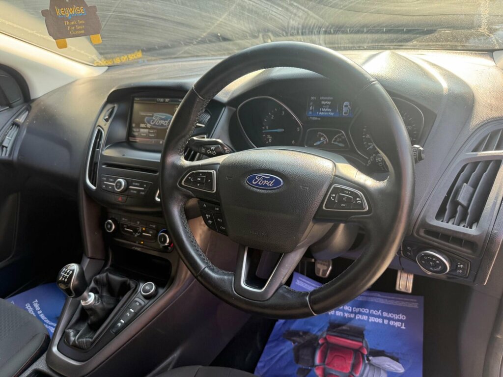Ford Focus 1.0 Zetec 124 Bhp White #14