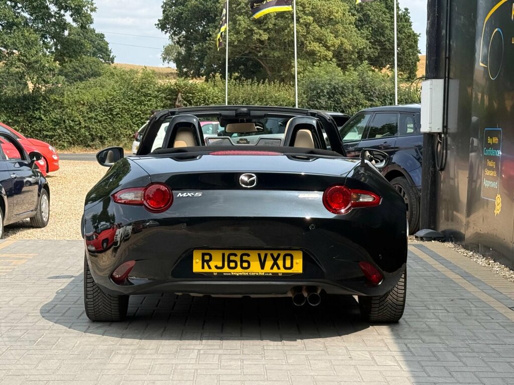 Mazda MX-5 1.5 Skyactiv-g Sport Nav Euro 6 Black #4