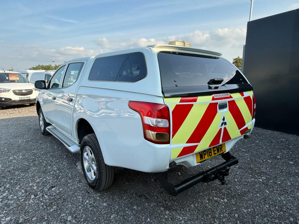 Mitsubishi L200 2.4 Di-d Dc 4Life 4Wd Euro 6 Ss White #5