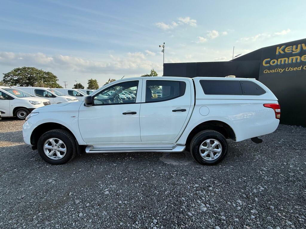 Mitsubishi L200 2.4 Di-d Dc 4Life 4Wd Euro 6 Ss White #4