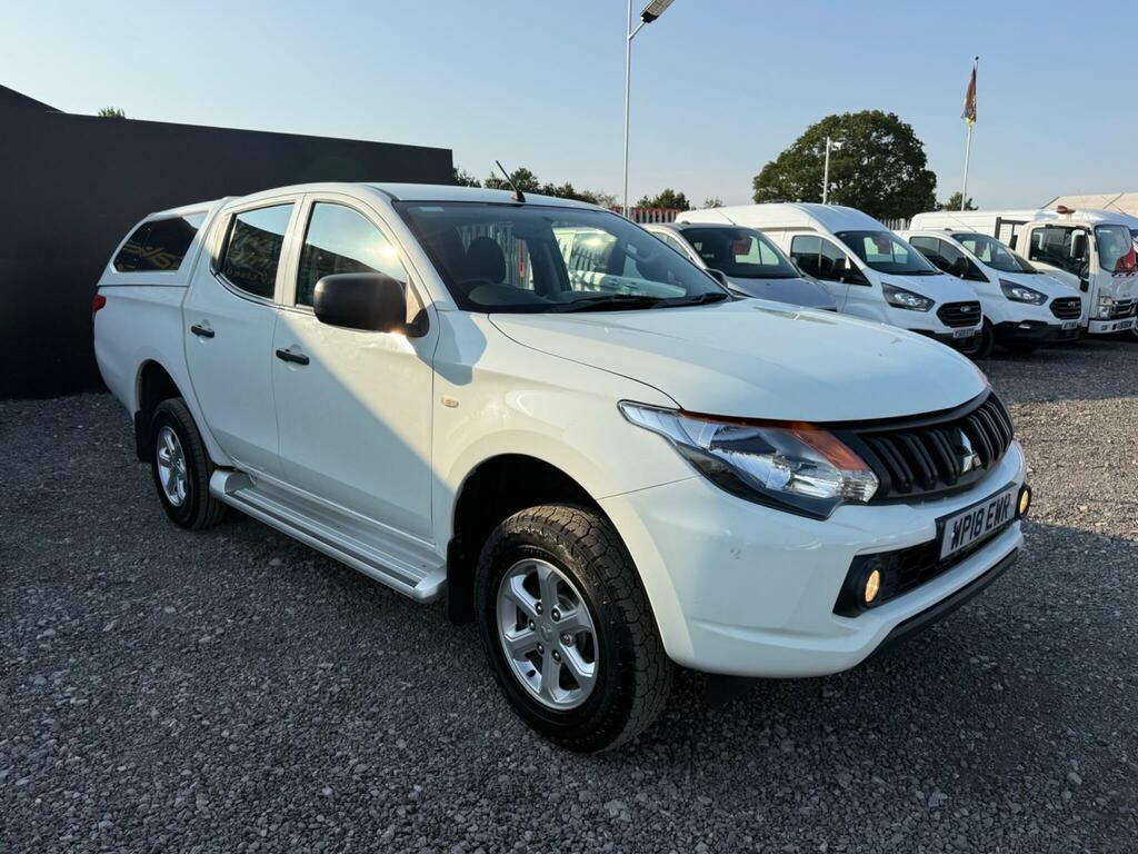 Mitsubishi L200 Di-d 4Wd Barbarian Dcb Blue #9