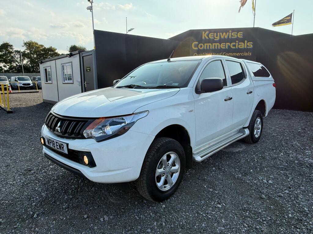 Mitsubishi L200 2.4 Di-d Dc 4Life 4Wd Euro 6 Ss White #3