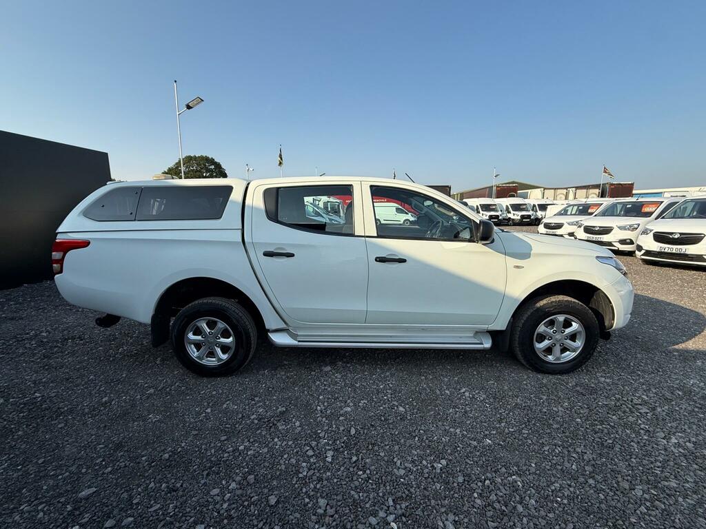 Mitsubishi L200 Di-d 4Wd Barbarian Dcb Blue #8