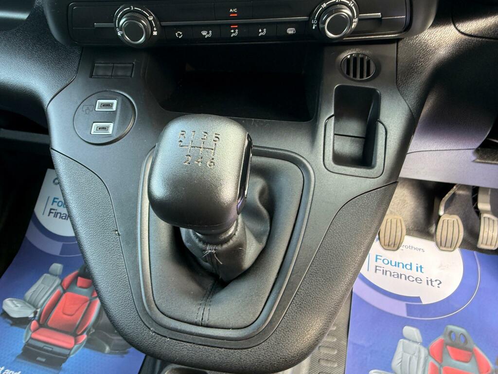 Vauxhall Combo 1.5 Turbo D 2300 Prime XL Panel Van 6Dr Man #23