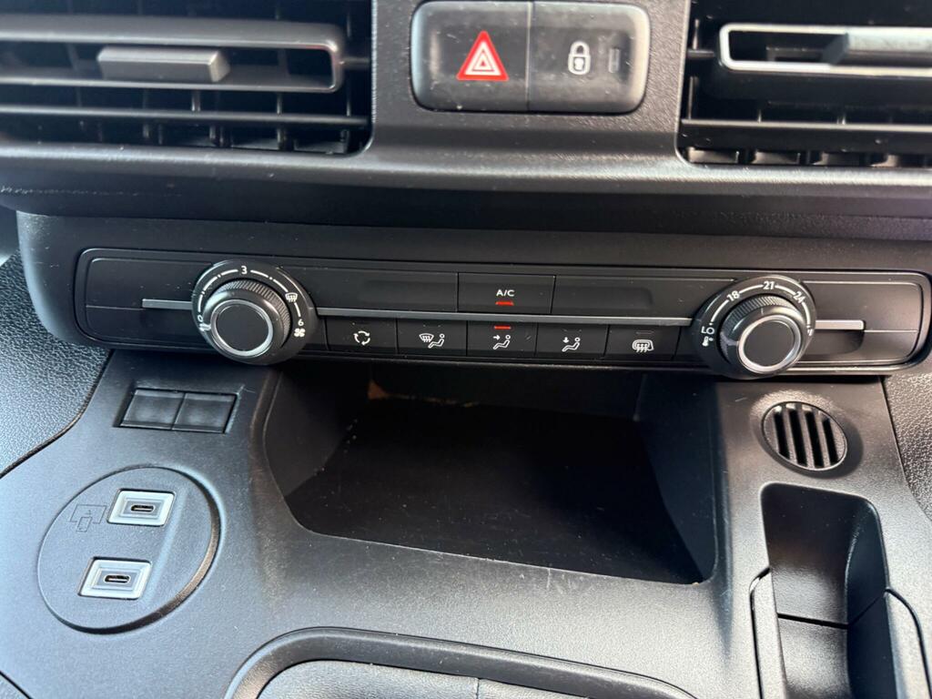 Vauxhall Combo 1.5 Turbo D 2300 Prime XL Panel Van 6Dr Man #22