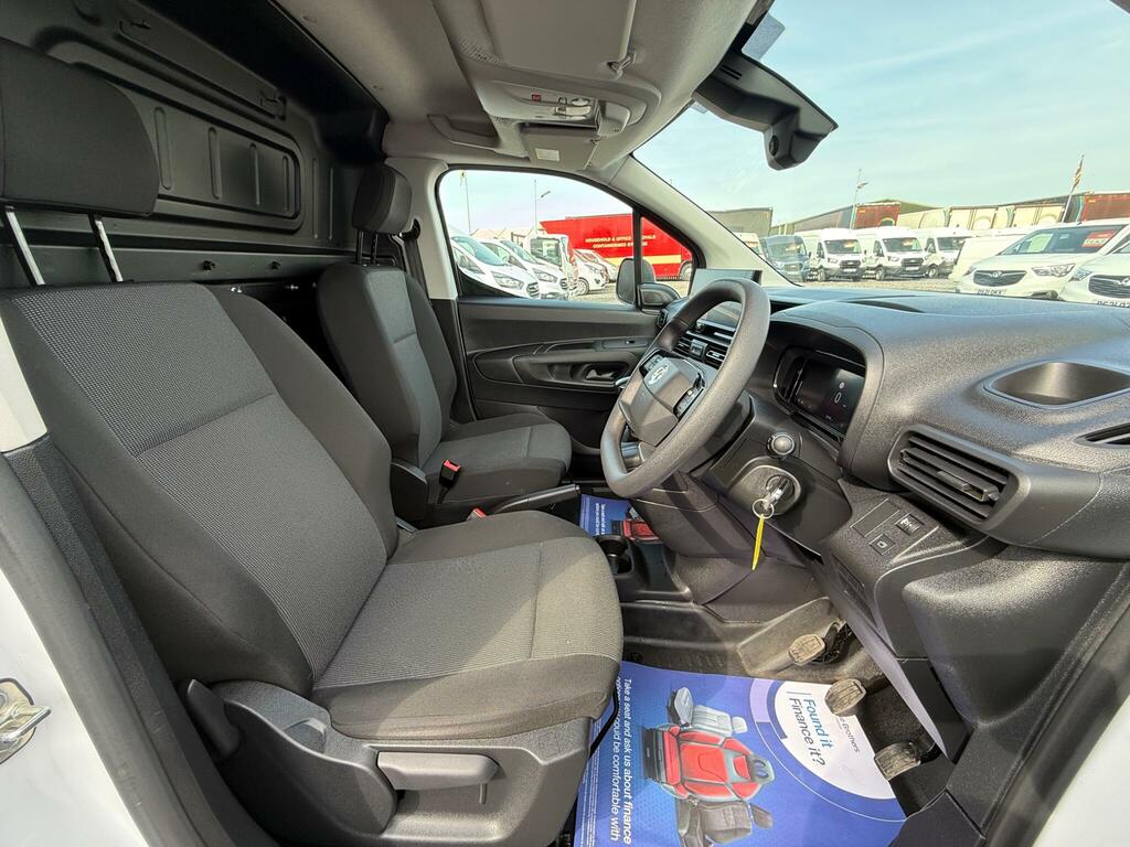 Vauxhall Combo 1.5 Turbo D 2300 Prime XL Panel Van 6Dr Man #12