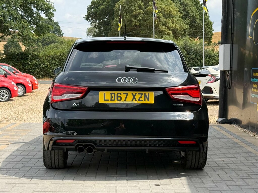 Audi A1 1.4 Tfsi Cod Black Edition Sportback S Black #4