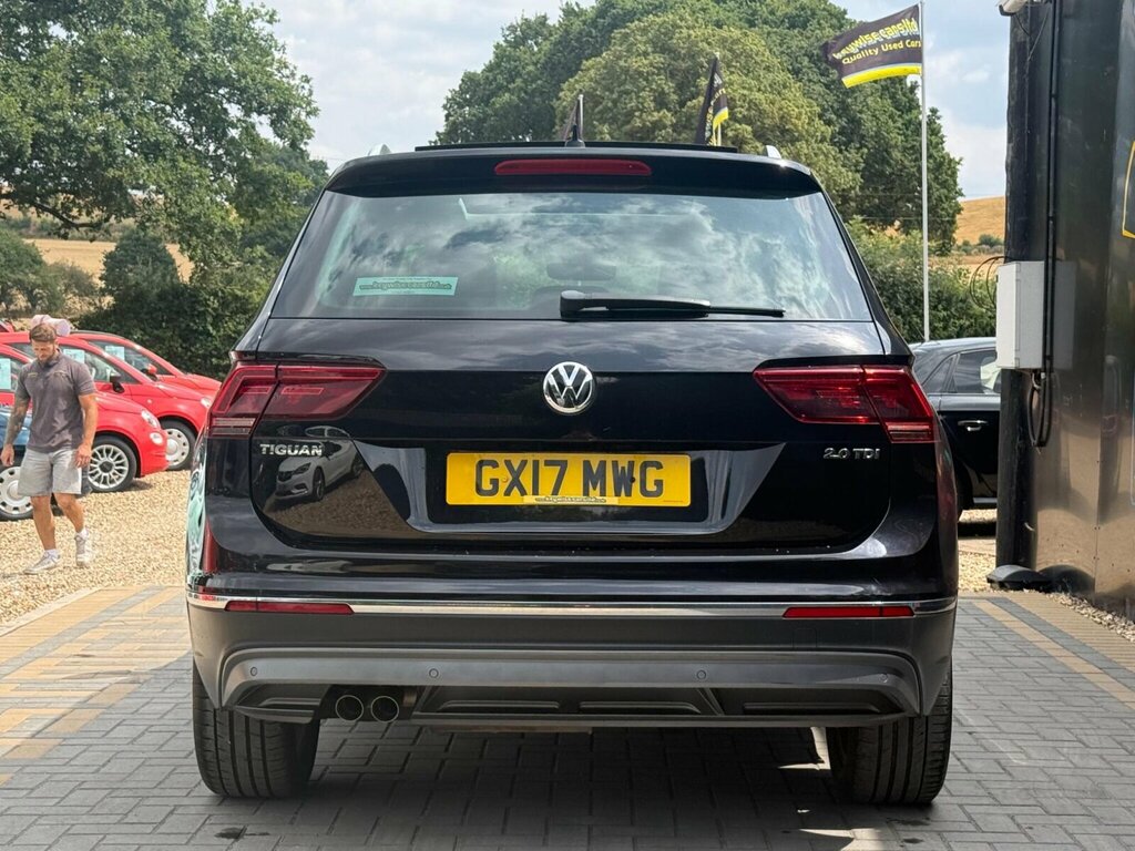Volkswagen Tiguan 2.0 Tdi Bluemotion Tech Sel Dsg Euro 6 Ss Black #4