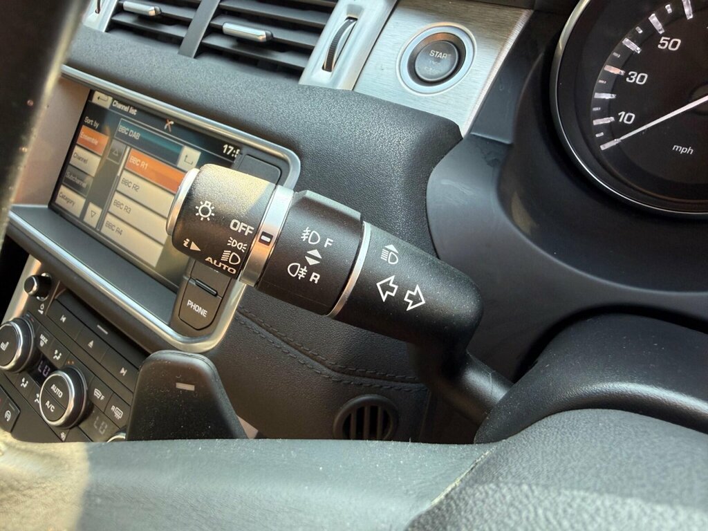 Land Rover Range Rover Evoque 2.2L Ed4 Pure Tech 150 Bhp Grey #26