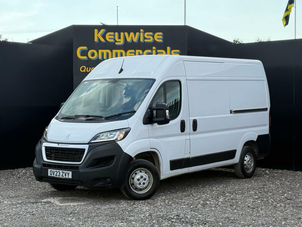 Peugeot Boxer 2.2 Bluehdi 335 Professional Premium L2 H2 Euro White