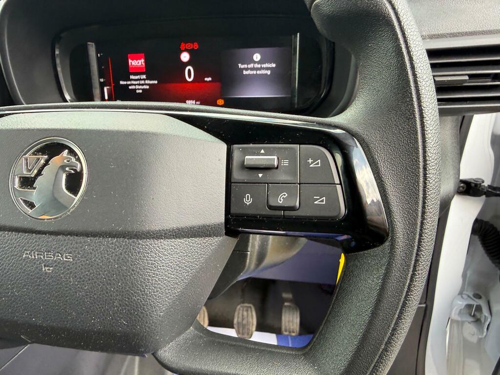 Vauxhall Combo Crg L2h1 2300 1.5 Tb D 100Ps Prime White #18