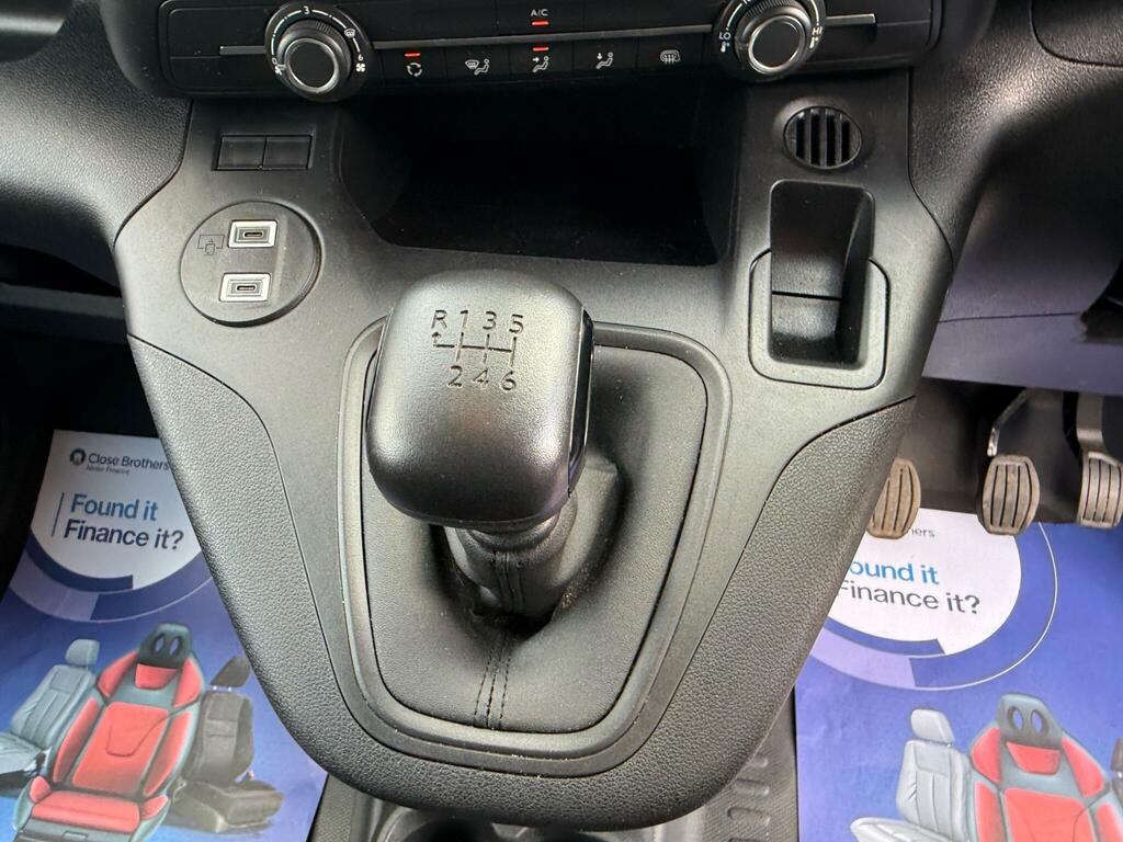 Vauxhall Combo Crg L2h1 2300 1.5 Tb D 100Ps Prime White #22