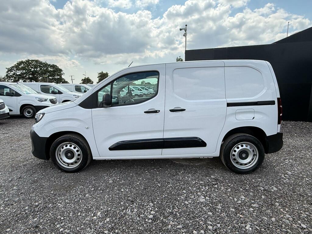 Vauxhall Combo 1.5 Turbo D 2300 Prime Panel Van Swb Euro 6 Ss White #3