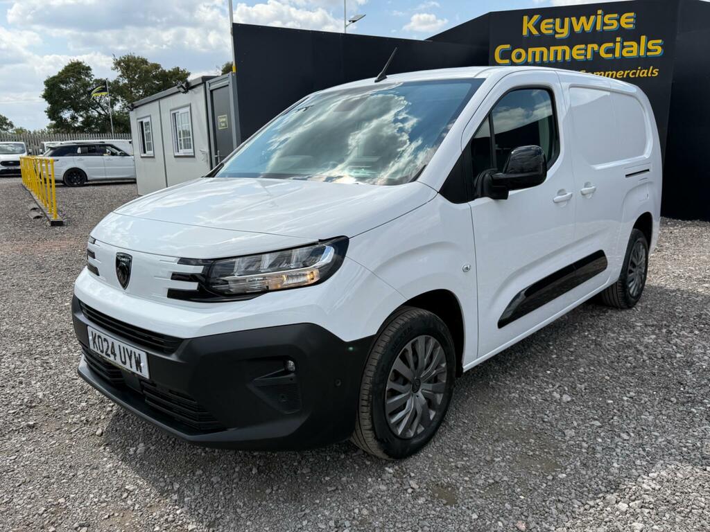 Peugeot Partner Asphalt White #10