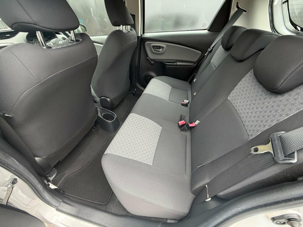 Toyota Yaris Hatchback Grey #20