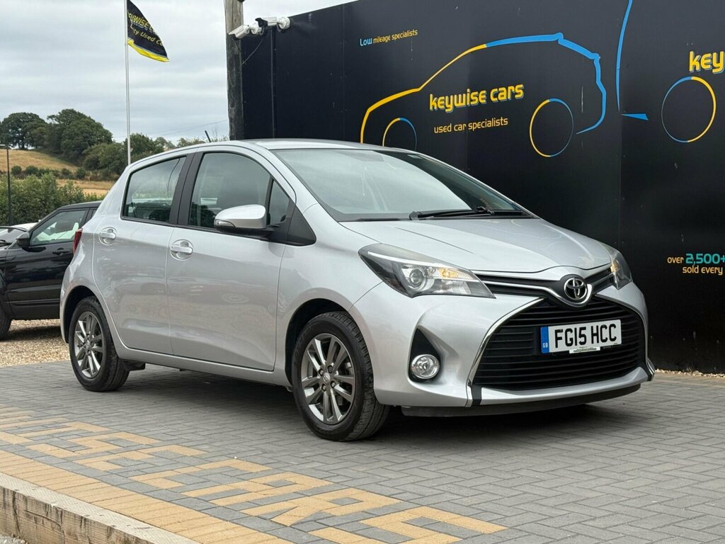 Toyota Yaris Hatchback Grey #7